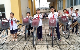 'Gieo mầm tri thức' cho học sinh khó khăn