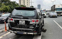 Xe vỡ nát 2 lốp chạy ngược chiều ở đường trên cao: Tài xế nồng độ cồn gấp 3 lần 'kịch khung'