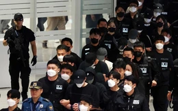 64 công dân Hàn Quốc bị bắt ở Campuchia vì lừa đảo được đưa về nước điều tra