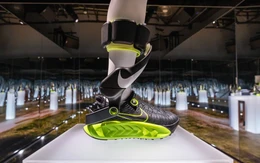 Nike biến chân và giày thể thao thành 'xe điện': Người thường chạy bộ nhanh như đi xe đạp