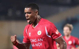 Lê Văn Đô bị thẻ đỏ vì đánh nguội, CAHN vẫn giành chiến thắng để vươn lên nhì bảng