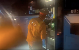 Chở 40 người trên ô tô 29 chỗ, tài xế và chủ xe khách bị phạt 27,5 triệu đồng