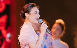 Khán giả tranh luận: Mỹ Tâm hát Nhớ mùa thu Hà Nội có hay bằng Hồng Nhung?