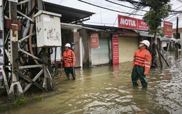 Cấp điện cho vùng lũ ngay khi điều kiện cho phép