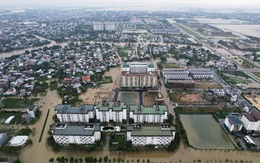 Huế, Đà Nẵng mưa to ba ngày hơn Nam Bộ nửa năm, có nơi hơn một năm