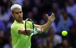 Alcaraz chấm dứt chuỗi 17 trận thắng liên tiếp tại vòng 2 Paris Masters 1000