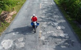 Ổ gà trên quốc lộ 1 ở Cà Mau được vá bằng bê tông