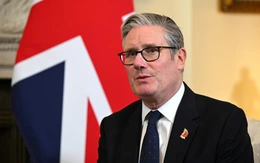 Rộ tin đồn Chính phủ Anh sẽ hủy bỏ toàn bộ visa sau tốt nghiệp