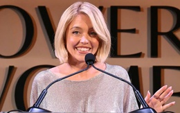 Sydney Sweeney bị chỉ trích vì diện váy xuyên thấu tại sự kiện tôn vinh phụ nữ