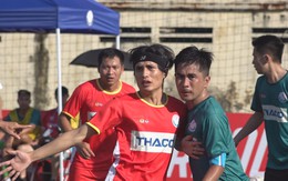 Các chàng trai của núi rừng Tây Bắc thể hiện bản lĩnh trên sân cỏ