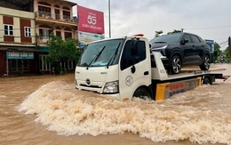 29 điểm ngập ở Hà Nội xe cộ không thể lưu thông
