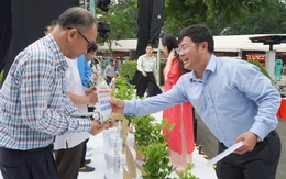 Trồng cây, học phân loại rác, làm phân hữu cơ… tại Bình Phú xanh