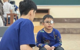 Vừa vào lớp 1 đã hơn nửa lớp cận thị, viễn thị, loạn thị