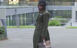 Tuyển Pháp hội quân như… trình diễn thời trang