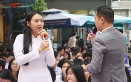 Tình yêu tuổi học trò: Ranh giới giữa cảm xúc và hệ lụy