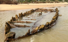 Vì sao chưa trục vớt, khai quật tàu cổ nổi lên biển Hội An sau bão số 13?