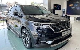 Tin tức giá xe: Kia Carnival giảm giá gần 400 triệu tại đại lý, tiền tiết kiệm đủ đổ xăng 6 năm
