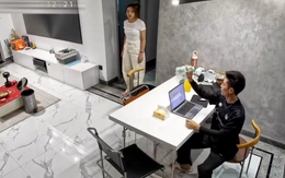 Quê một cục với vợ vì tưởng mình là siêu nhân