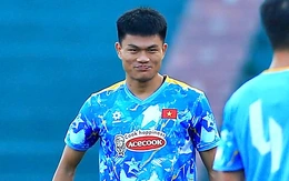 Tiền đạo tuyển Việt Nam khen Xuân Son 'mang đẳng cấp khác'