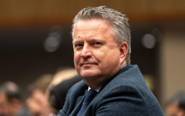 Ukraine dừng đàm phán hòa bình với Nga