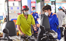 Xăng dầu đảo chiều, cùng tăng giá trở lại sau đợt giảm