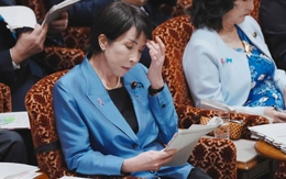 Thủ tướng Nhật Bản tiết lộ chỉ ngủ 2 đến 4 tiếng mỗi đêm, dư luận tranh cãi