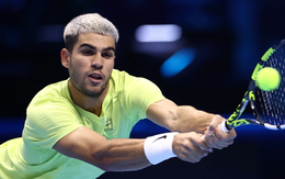 Alcaraz hé lộ chuyện bị la rầy khi về nhà lúc đang chinh phục ATP Finals