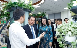 Bộ trưởng Trần Đức Thắng đặt hàng nghiên cứu chế biến đất hiếm