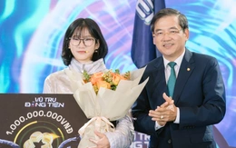 Nữ sinh 20 tuổi trở thành quán quân 'Vũ trụ đồng tiền 2025', nhận giải thưởng 1 tỉ đồng