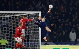 McTominay: Cú đúp siêu phẩm móc bóng trong 6 tháng