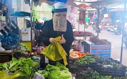 Méo mặt vì giá rau tăng phi mã