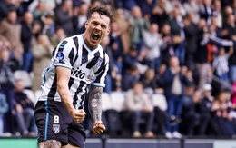 Đội bóng 'không biết ghi bàn' thắng sốc 8-2 sau khi thay HLV