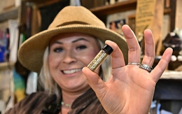 Giá vàng cao thổi bùng cơn sốt tìm vàng ở California