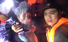 Nam Trung Bộ vẫn ngập nặng: Cứu dân trong đêm, hỗ trợ thực phẩm hành khách đường sắt kẹt ở Phú Yên