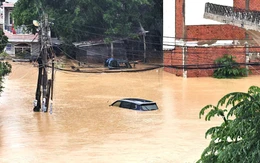 Lũ trên sông Dinh Ninh Hòa đã vượt mức lũ lịch sử, chiều đến tối nay lũ tiếp tục đạt đỉnh