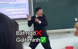 Thầy giáo giật bắn người khi trò đứng sau lưng tặng hoa 20-11