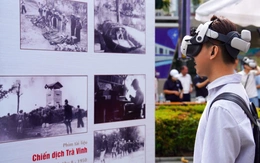 Xem triển lãm điện ảnh bằng công nghệ thực tế ảo, chụp hình miễn phí tại công viên Lam Sơn