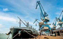 Có nơi cứ 2km lại có một trung tâm logistics, có nơi hàng trăm km không có trung tâm nào