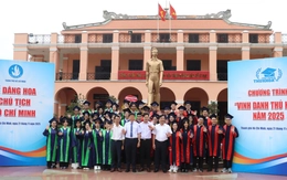 Hội Sinh viên Việt Nam TP.HCM vinh danh 88 gương thủ khoa tuyển sinh, tốt nghiệp