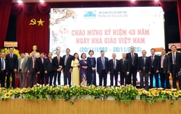 Trường đại học Cửu Long: Họp mặt kỷ niệm 43 năm Ngày Nhà giáo