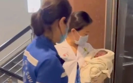 Cùng Tuổi Trẻ cứu trợ đồng bào lũ lụt miền Trung