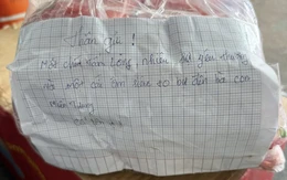 Sinh viên TP.HCM trắng đêm gói ghém nghĩa tình gửi bà con vùng lũ