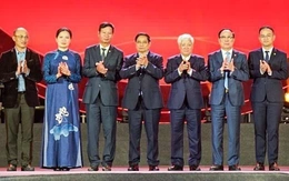 Hơn 500 tỉ đồng ủng hộ đồng bào miền Trung trong đêm khai mạc Tuần Đại đoàn kết các dân tộc Việt Nam