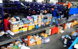 Bộ Tài chính Anh sẽ bỏ ưu đãi thuế đối với hàng nhập khẩu giá thấp