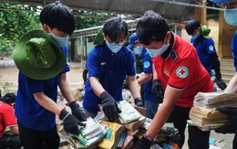 TP.HCM giúp trường học Khánh Hòa khắc phục hậu quả mưa lũ, nấu ăn, khám bệnh miễn phí cho người dân