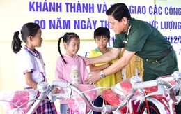 Bộ Tư lệnh Quân khu 9 xây cầu, bàn giao nhà cho người dân ở An Giang, giá trị trên 2 tỉ đồng