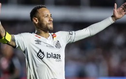 Fan lo lắng khi Neymar phớt lờ cảnh báo của bác sĩ