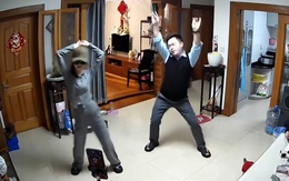 Đi làm về mệt thì chớ, con gái còn bắt bố nhảy cùng mới chịu