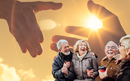 Vài giờ giúp đỡ người khác mỗi tuần giúp não trẻ hơn 10 tuổi