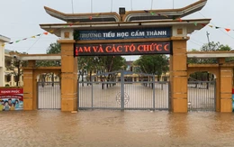 Hà Tĩnh vẫn còn hơn 18.000 học sinh nghỉ học, hồ Kẻ Gỗ đang xả tràn lưu lượng 300m³/s